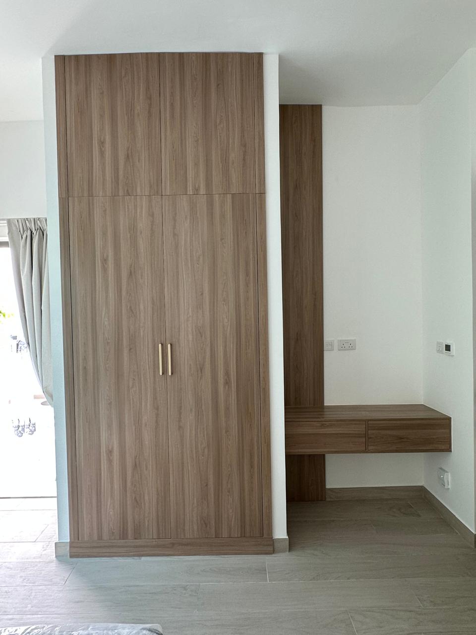 Wardrobe & dressing desk